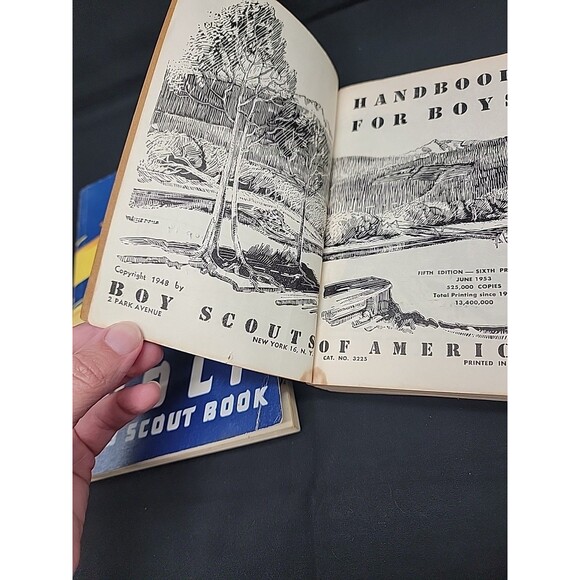 Lot Of Vintage 50's, 60's Cub Scout  And Boy Scout Books And Weblos Medals - Picture 5 of 8